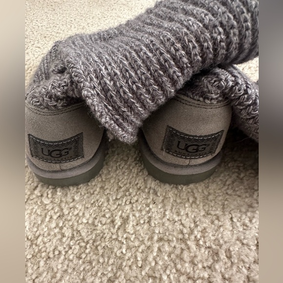 Gray Knitted Ugg Boots - Picture 1 of 3